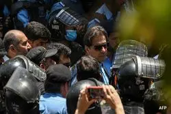 خان با وثیقه آزاد شد/ واکنش متناقض فرماندهی روسیه/ پاسخ کرملین به ادعای مداخله در انتخابات ترکیه