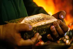 طلای جهانی نزدیک کف سه‌هفته‌ای؛ نگاه‌ها به سخنرانی پاول دوخته شد