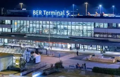 فرودگاه برلین به دلیل مشاهده پهپاد تعطیل شد