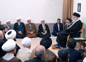 رهبر انقلاب: حوزه علمیه وام‌دار آیت‌الله جوادی آملی است