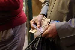 دومینوی سقوط ارزش پول در خاورمیانه