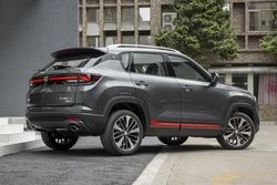 خودروهای وارداتی نیامده جنجال به‌پا کردند / چالش خرید وارداتی‌ها ادامه دارد