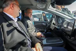 تشر پزشکیان خودروسازان را سر به راه می‌کند؟