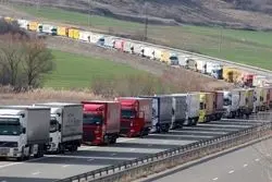 ببینید/ وضعیت بحرانی در مرز ایران و افغانستان با اقدام طالبان