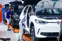 فرصتی که تهدید شد: خودروسازی، محرک اصلی کاهش تولید صنعتی آلمان