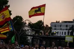 محافظه‌کاران مچ چپ‌ها را در اسپانیا خواباندند؛ وحشت از بازگشت روح فرانکو در اروپا