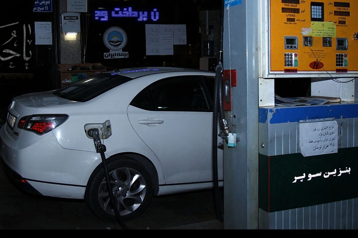 مصوبه بنزینی دولت بالاخره تکان خورد؛ فهرست واردکنندگان اعلام شد مصوبه بنزینی دولت بالاخره تکان خورد؛ فهرست واردکنندگان اعلام شد