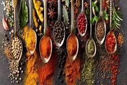 5  ادویه اصلی که برای شروع آشپزی به آنها احتیاج دارید