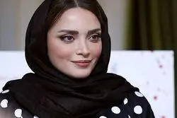 ببینید/ ویدیویی متفاوت از بهنوش طباطبایی در تشییع اکبر عبدی
