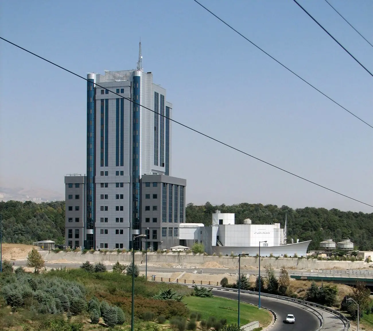 سرمایه‌گذاری ۱۷۰ همتی، هدیه ویژه دولت به بنادر کشور