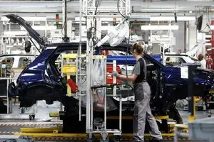 فعالیت اقتصادی اروپا شتاب گرفت، بریتانیا کُند شد؛ PMI سپتامبر چه می‌گوید؟