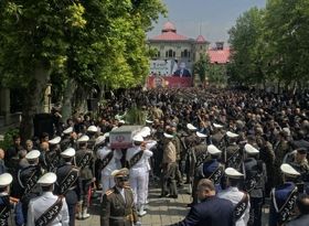 مراسم تشییع پیکر امیرعبداللهیان در میدان مشق برگزار شد/ تدفین وزیر امور خارجه در شاه عبدالعظیم