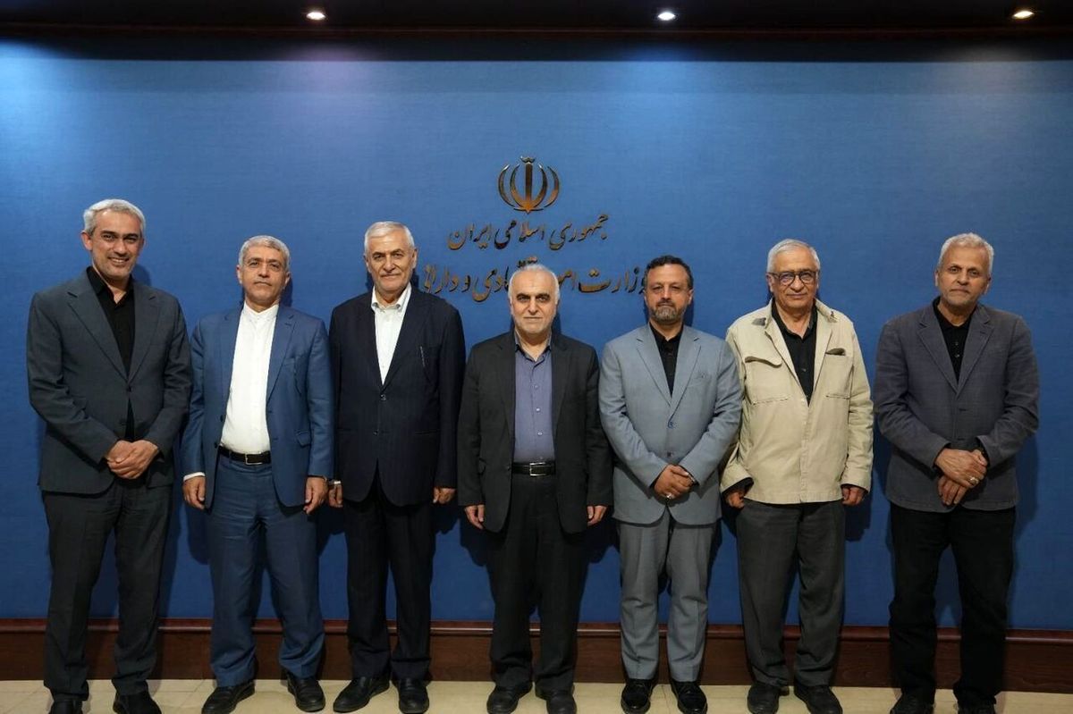 دیدار مدنیزاده با وزرای اقتصاد دولتهای قبل