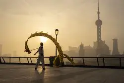 چالش‌های بودجه‌ای چین در سایه هدف‌گذاری رشد اقتصادی 5 درصدی