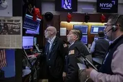 هیچ بازاری در امان نیست؛ چگونه یک ماه جنگ بازارهای مالی جهان را به لرزه در آورد؟