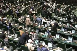 اصرار بهارستان بر تناسبی شدن انتخابات مجلس؛ مجمع زیر بار می‌رود؟