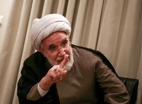 نیرو‌های امنیتی از منزل مهدی کروبی خارج شدند