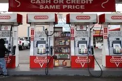 کاهش قیمت بنزین در آمریکا طی 60 روز متوالی  