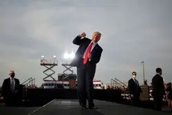 ترامپ: حق دارم به هریس حمله شخصی کنم!