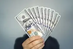 گذر بازار دلار از شایعات

