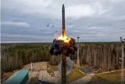 پوتین تهدیدش را عملی کرد؟/ موشک هسته ای روسیه آماده شلیک شد