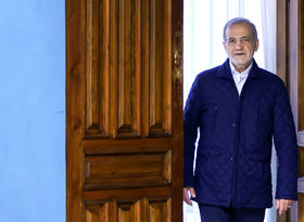 بازدید سرزده پزشکیان  از ستاد پلیس راهور تهران بزرگ