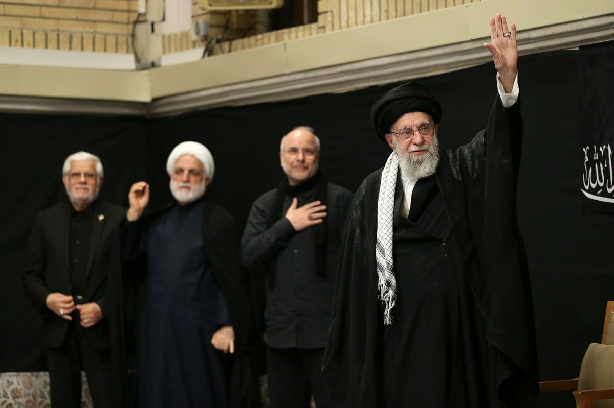 بازتاب گسترده حضور رهبر  معظم انقلاب در حسینیه امام خمینی (ره) در رسانه های خارجی