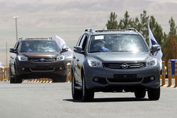 هایما و دنا 30 میلیون ارزان شدند / بازار خودرو تحت تأثیر مذاکرات +جدول قیمت