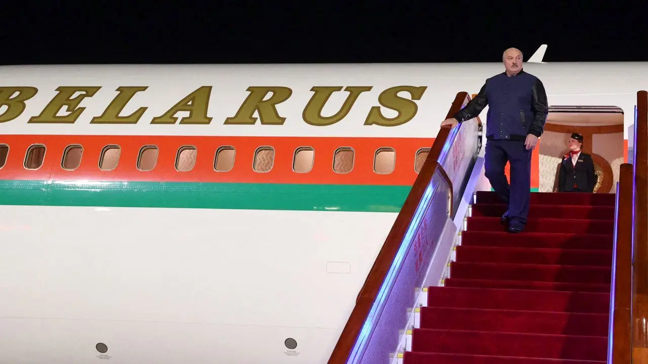 فرش قرمز چینی زیر پای متحد پوتین