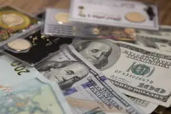 قیمت طلا و دلار امروز یکشنبه 12بهمن/ کاهش قیمت ها + جدول و جزئیات کامل