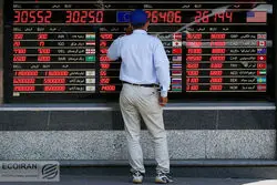 بررسی روند قیمت دلار و سکه / افزایش نوسان قیمت‌ها 