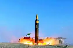 فایننشال تایمز مدعی شد: ایران در حال ارائه پیشنهاد فروش سامانه‌های پیشرفته تسلیحاتی به دولت‌های خارجی در ازای دریافت ارز‌های دیجیتال است