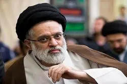 ببینید؛ لحظه ورود فرزند ارشد رهبر شهید به حرم امام حسین (ع)