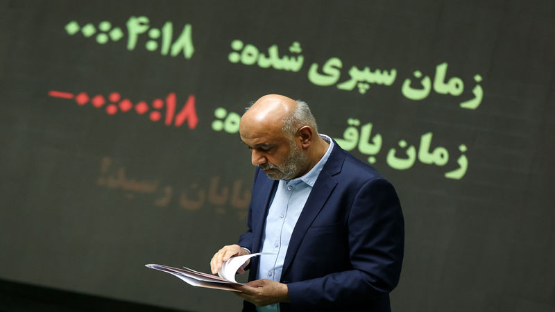 میدری مهمان همیشگی بهارستان؛ وزیر کار این‌ بار به کمیسیون صنایع فراخوانده شد