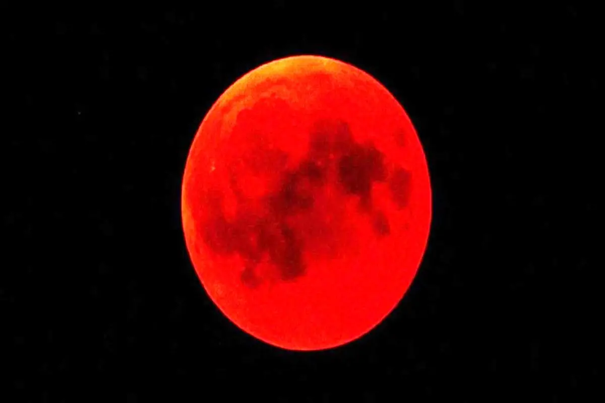 تاریخ و ساعت خسوف کامل ماه در ایران اعلام شد