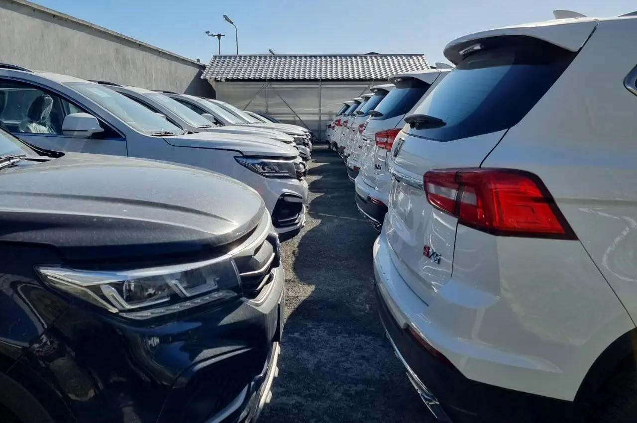 سیل انصراف متقاضیان خرید خودرو از سامانه یکپارچه به راه افتاد / مرحله سوم عرضه به زودی کلید می خورد؟