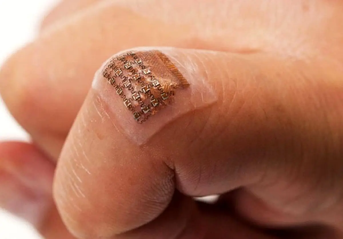 چسب پوستی هوشمند؛ انقلابی در کنترل بلادرنگ فشارخون بالا