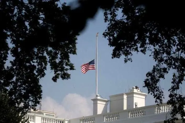  عکسی که به شایعه مرگ ترامپ دامن زد