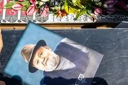 وسایل شخصی اکبر عبدی راهی موزه شد؛ یک خیابان هم به نام او می‌شود