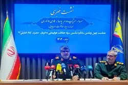 سردار ملانوری: در مسیر پروازی تهران به مشهد شخصی که از قدرت بدنی مناسبی برخوردار بود قصد خلع سلاح سر تیم گارد امنیت پرواز را داشت؛ اما...