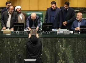 پشت پرده کسری 400 هزار میلیاردی دولت؛ نیمی از درآمدهای نفتی محقق نشد