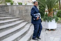 انتقاد ضرغامی از لغو میزبانی در ورزشگاه مدرن مشهد / چرا ورزشگاه را در این موقعیت ساختید؟
