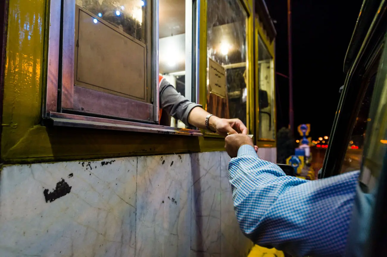 بخشنامه پرداخت الکترونیکی عوارض تردد به شبکه بانکی ابلاغ  شد