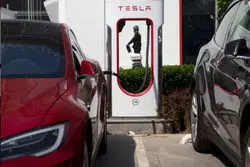 رقیب تسلا یا چشم‌وگوش جدید کمونیست‌های چینی؟