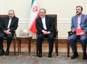 واکنش غریب‌آبادی به ماجرای خودکار طلایی در عمان+ فیلم