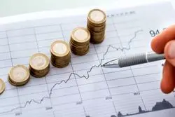 بازگشت نرخ بهره از قله هفت ساله