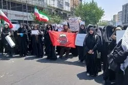 تصاویر اختصاصی اکوایران/ تجمع مردم در میدان انقلاب در پی اعتراض به حمله وحشیانه اسرائیل به ایران