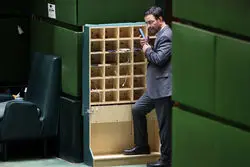 عضو کمیسیون امنیت ملی مجلس: قطعا جنگ احتمالی آینده، فرمایشی و خانمان سوز خواهد بود که دامن بیشتر کشورها را خواهد گرفت