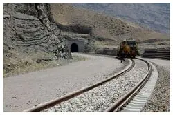بازسازی خط راه‌آهن مشهد در کمتر از ۱۳ ساعت پس از حمله آمریکا + جزئیات