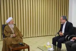 جزئیات دیدار عراقچی با مراجع تقلید / جوادی آملی: سرتاسر آمریکا را بگردید یک اثر باستانی در آن نمی‌بینید